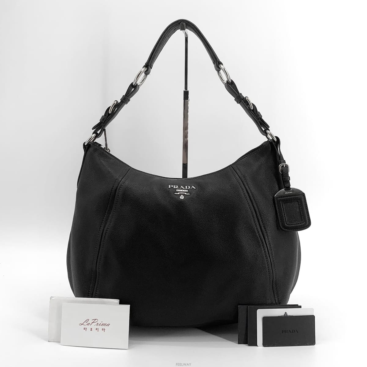 PRADA �߸��屸�š� ����� ���� �ﰢ�ΰ� ȣ���� �������屸�� ����� ���� �ﰢ�ΰ� ȣ���� �����