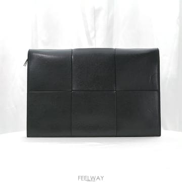 중고명품건대점 / Bottega Veneta(보테가베네타) 680169 블랙 인트레치아토 아르코 도