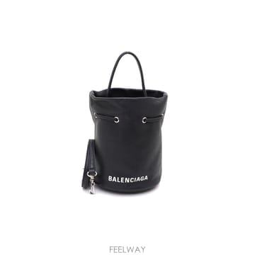 발렌시아가 에브리데이 버킷백 블랙