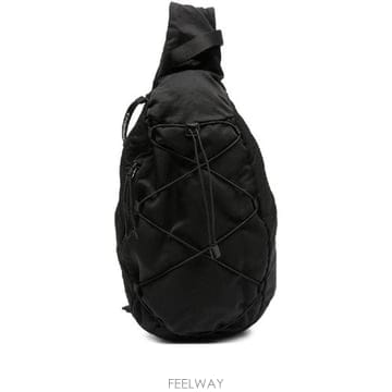 CP company �׶�����Ÿ �ؿ� CP���۴� ���� NYLON CROSSBODY RUCKSACK RCCMAC735A005269G�׶�����Ÿ �ؿ� CP���۴� ���� NYLON CROSSBODY RUCKSACK
