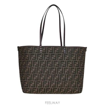 [비엔비명품관] FENDI 펜디 여성 FF 자카드 미디엄 롤 쇼퍼백 숄더백
