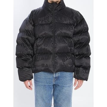 25 F/W 발렌시아가 BB GARDEROBE 퍼퍼 자켓 850845 B0021826396