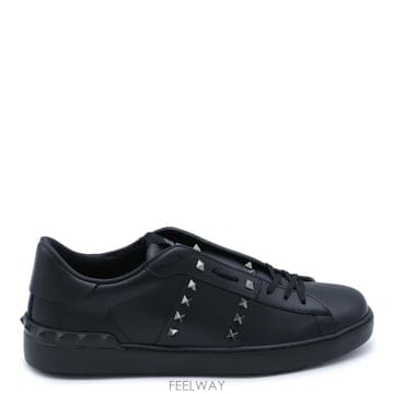 [B47]발렌티노 가라바니 9Y2S0931BXE0NO 남성 로우탑 스니커즈 BLACK ROCKSTUD UNT