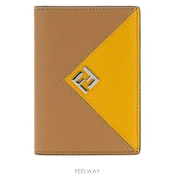 FENDI [X45]��� 7M0381B09X F1X5F ���� ������ ������ ī������ �Ӵ�Ŭ�� Camel leather[X45]��� 7M0381B09X F1X5F ���� ������ ������ ī������