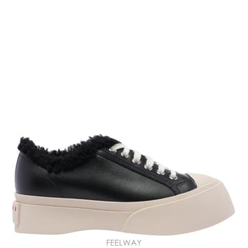 24FW 마르니 레더 앤 시어링 Pablo 스니커즈 SNZW007320P504500N99 TP57707161