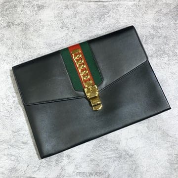 GUCCI 20SS ���� ���� Ŭ��ġ G022058957BLACK TP57333284320SS ���� ���� Ŭ��ġ G022058957BLACK TP573332843