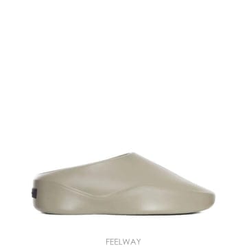 인더샵 FEAR OF GOD 피어오브갓 그레이 샌들