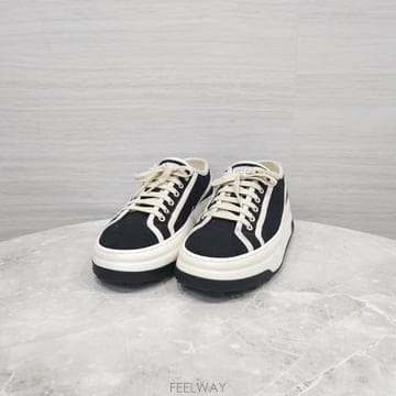 구찌 오리지날 GG 캔버스 스니커즈