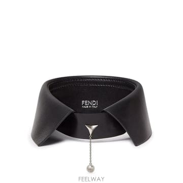 인더샵 FENDI 펜디 블랙 목걸이