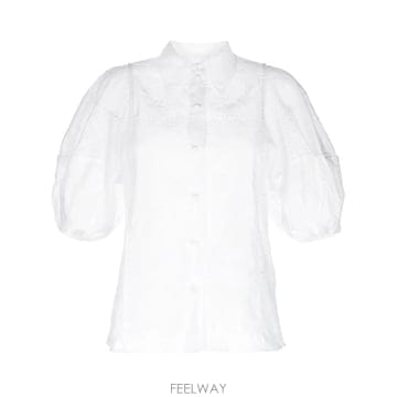 당일배송 끌로에 자수 디자인 퍼프 소매 셔츠