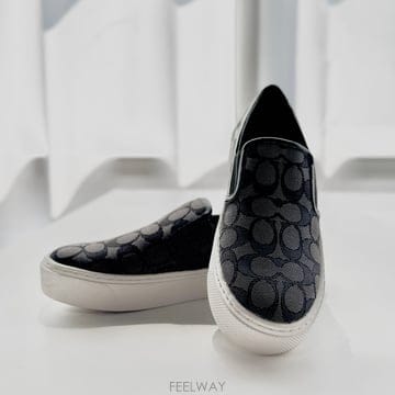 코치 COACH 시그니처 슬립온 스니커즈