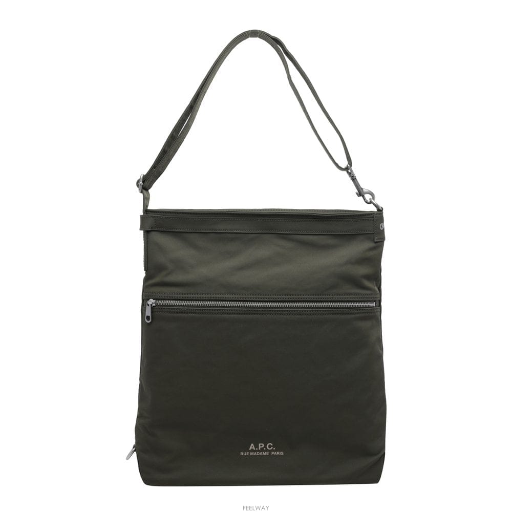 A.P.C. 26 F/W A.P.C ����� ��ī�̺� ũ�ν��ٵ� �� PSANL H6 B001218528526 F/W A.P.C ����� ��ī�̺� ũ�ν��ٵ� �� PSANL H6 B0