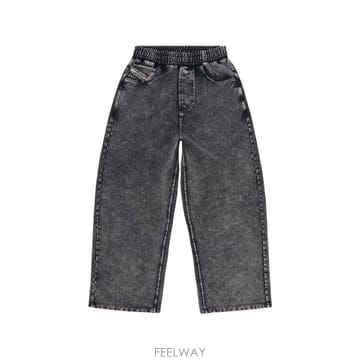 디젤 와이드 레그 데님 진 A240690EFBJ65BA B0712263268