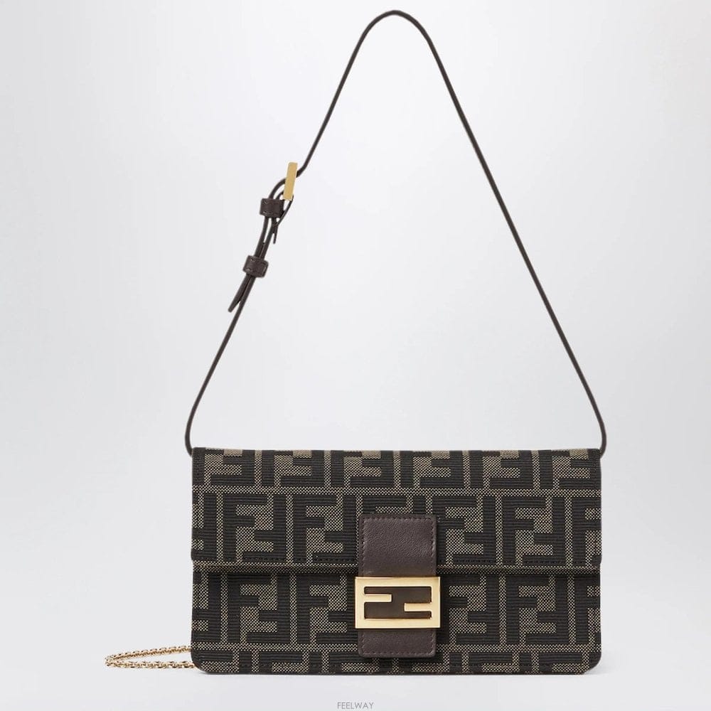 FENDI 26 F/W ��� Ʃ�� ���� �� ü�� �� FF ZUCCA ��ī�� &  B005226361426 F/W ��� Ʃ�� ���� �� ü�� �� FF ZUCCA ��ī�� &  B0