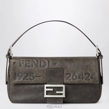 26 F/W 펜디 바게트 26424 블랙 레더 STENCIL 프린트  B0052263636