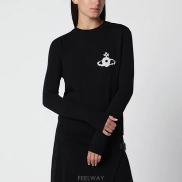 26 F/W 비비안 웨스트우드 블랙 점퍼 WITH 엠브로이드 ORB  B0052263657