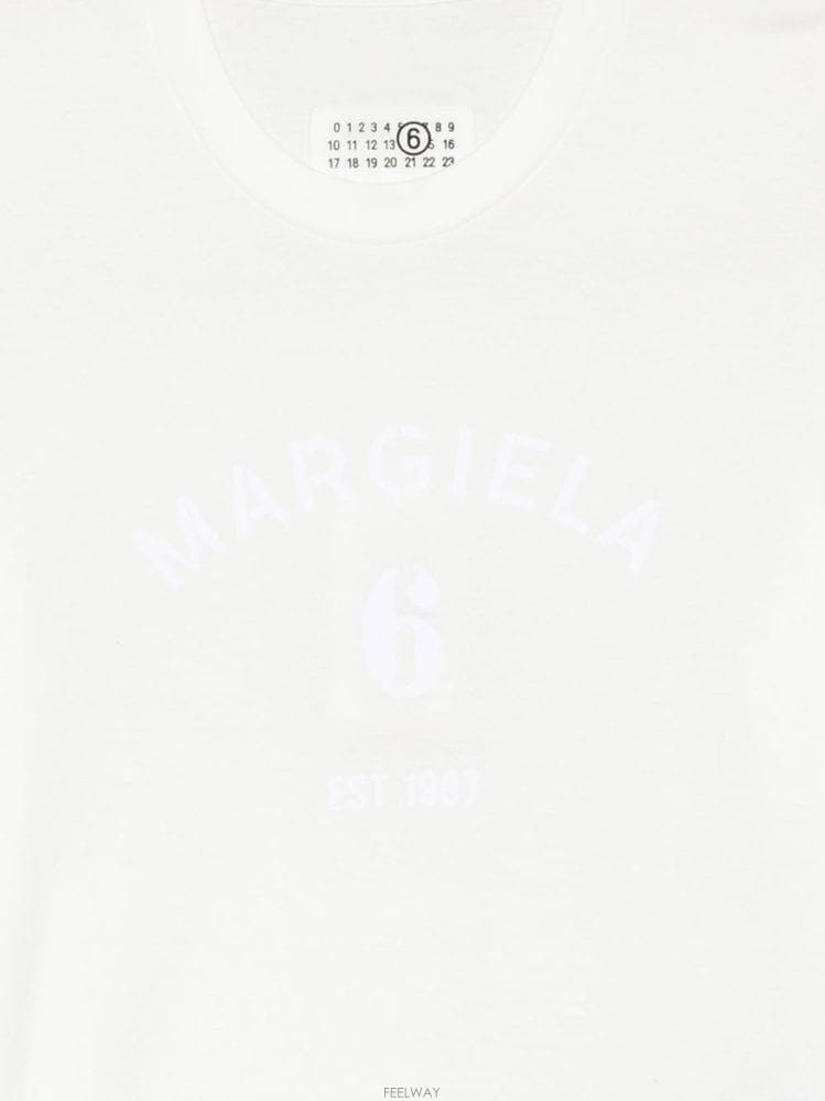 Maison Margiela MM6 ���� ���������� �ΰ� ��ư Ƽ���� S62GD0225M2004 B0712264181MM6 ���� ���������� �ΰ� ��ư Ƽ���� S62GD0225M2004 B0