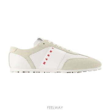 마르니 스니커즈