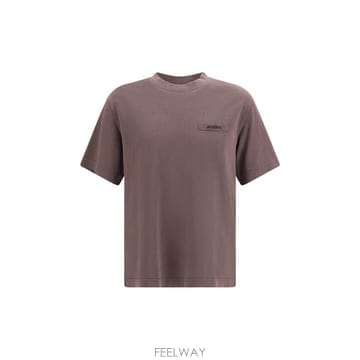 Jacquemus �ؿ� ���¸���� AW26 ��ũ���� ���� �ΰ��� ������ Ƽ���� TSM00133AJ00226_850�ؿ� ���¸���� AW26 ��ũ���� ���� �ΰ��� ������ Ƽ��
