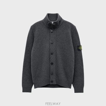 [스톤아일랜드] 26FW 와펜패치 울 블렌드 가디건 차콜 남성 자켓 L2S155100047 S00A3 V0M