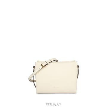 | Other Brand | 26SS COCCINELLE ���� messenger �� E1M5058010685 TP57683966226SS COCCINELLE ���� messenger �� E1M5058010685 TP5768