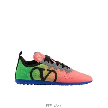 Valentino 25SS Valentino ���� ����Ŀ�� WS0LL5RWLRH8 TP57397551625SS Valentino ���� ����Ŀ�� WS0LL5RWLRH8 TP573975516