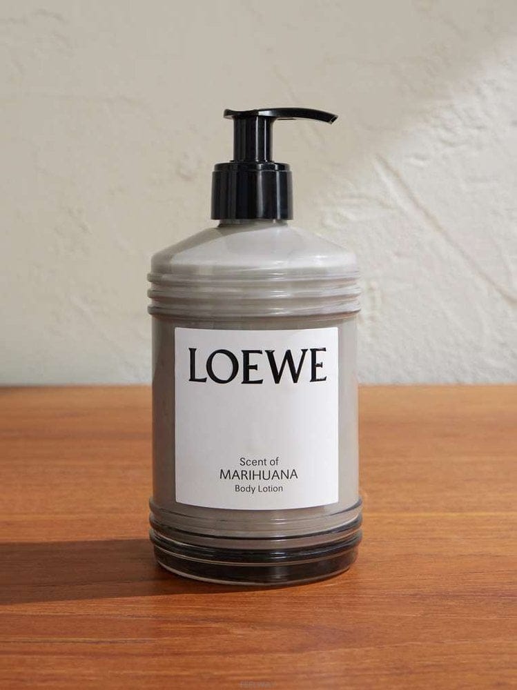 Loewe �ο��� SCENT ���� MARIHUANA �ٵ� �μ� 360ML LW B0082121908�ο��� SCENT ���� MARIHUANA �ٵ� �μ� 360ML LW B008212