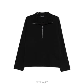 Armani 26SS �������� �Ƹ����� Neoprene fabric  Ŭ���� ��  High collar with ���� ��26SS �������� �Ƹ����� Neoprene fabric  Ŭ���� ��  Hig