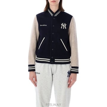 Sporty & Rich 26SS SPORTY ��ġ SPORTY RICH Yankees curve �� Varsity ���� OW007626SS SPORTY ��ġ SPORTY RICH Yankees curve �� Varsity 