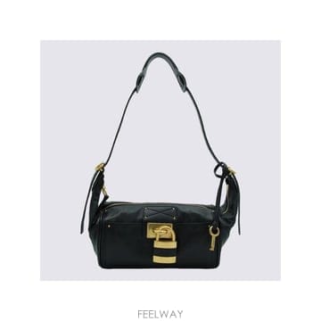 Chloe �δ��� Chloe ���ο� ���� ������δ��� Chloe ���ο� ���� �����