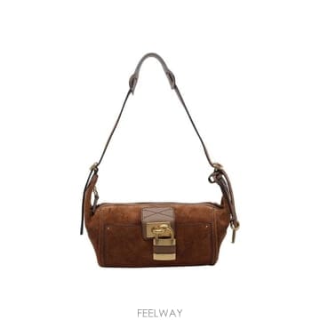 Chloe �δ��� Chloe ���ο� ���� ������δ��� Chloe ���ο� ���� �����