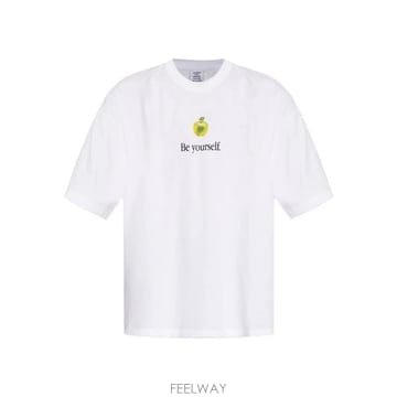 베트멍 애플 프린트 티셔츠