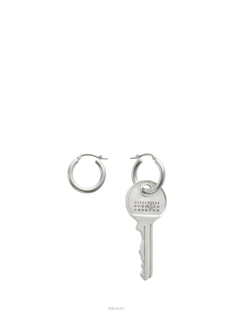 Maison Margiela MM6 ���� ���������� Ű �Ͱ��� SM6VG0111P7105952 B0191975008MM6 ���� ���������� Ű �Ͱ��� SM6VG0111P7105952 B01919