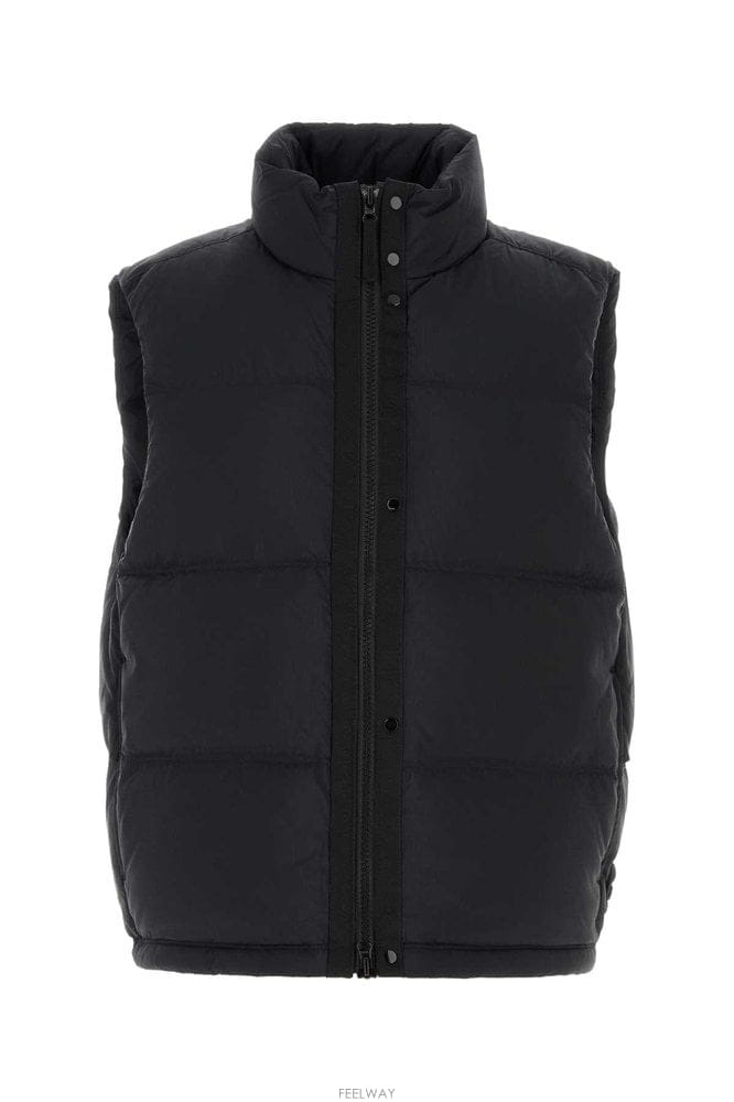 Stone Island ���� ���Ϸ��� GIUBBOTTO SENZA MANICHE PIUMA B0442260480���� ���Ϸ��� GIUBBOTTO SENZA MANICHE PIUMA B044226048
