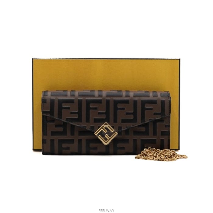 FENDI ��� 8M0365 26���� ���� ���� FF ���̾Ƹ�� WOC ü�� ������ �� ũ�ν���aa66619��� 8M0365 26���� ���� ���� FF ���̾Ƹ�� WOC ü�� 