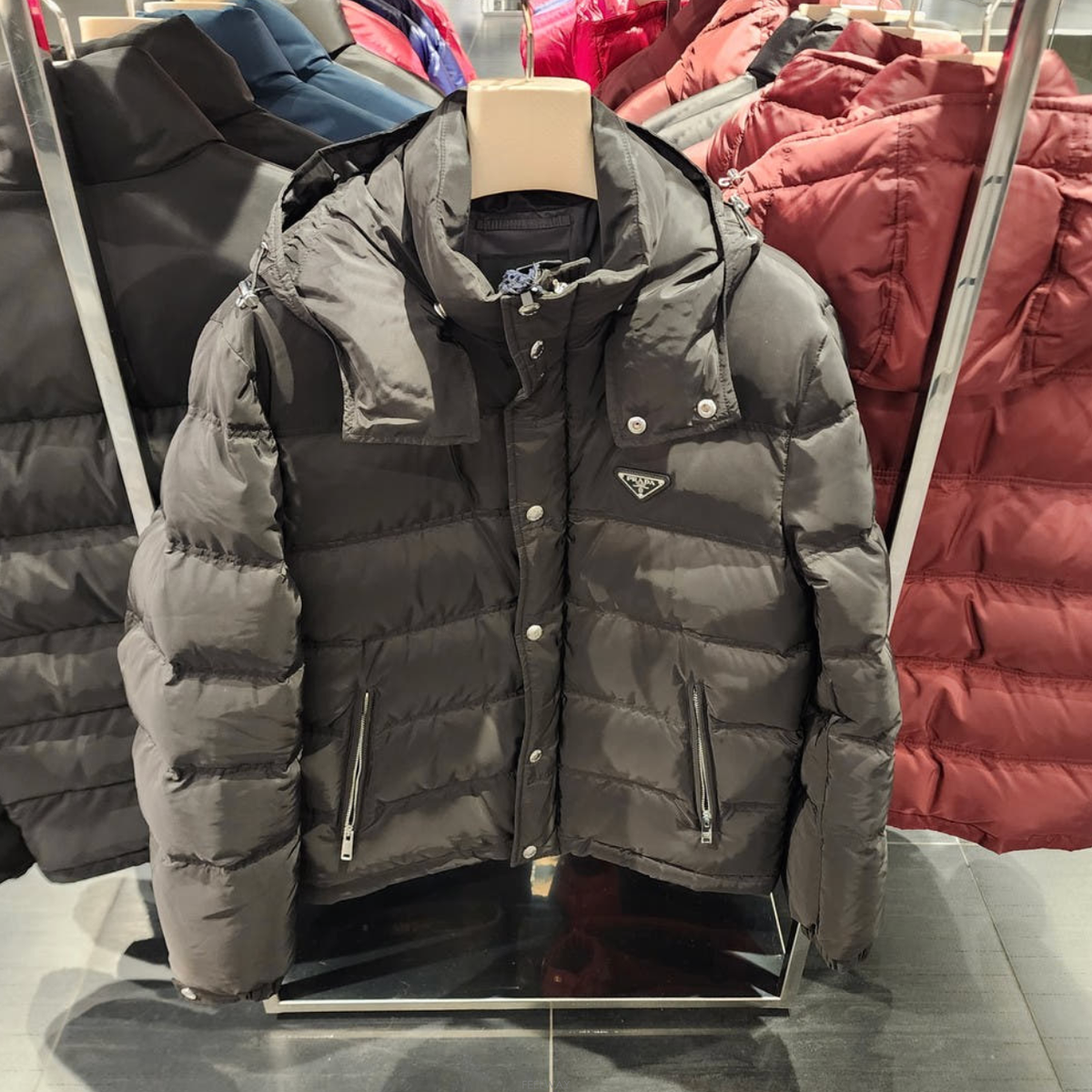 PRADA ����� Ʈ���̾ޱ� �ΰ� Ż���� �ĵ� ���� ���� �ٿ� �е� ���� ���� SGH070����� Ʈ���̾ޱ� �ΰ� Ż���� �ĵ� ���� ���� �ٿ� �е�