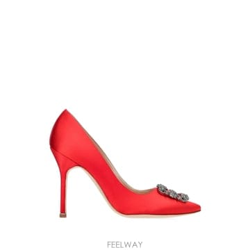 마놀로 블라닉 satin jewel buckle pumps 12127972524296 TP724627961