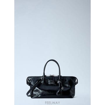 26 FW 미우미우 여성 가죽 탑 핸들 백 miu0266101blk