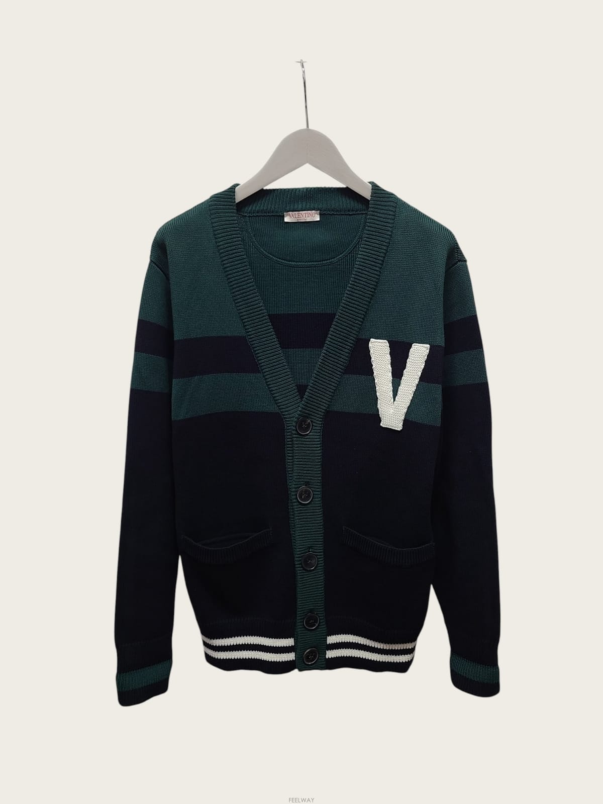 Valentino [�߰���ǰ/���̽���] S / �߷�Ƽ�� ���̺� �׸� V LOGO �ڼ� ��ġ ��ư �����[�߰���ǰ/���̽���] S / �߷�Ƽ�� ���̺� �׸� V LOGO ��