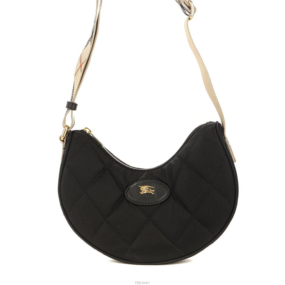 Burberry (HORSESHOE 8111928) ���� Ȧ���� ũ�ν��� 26FW(HORSESHOE 8111928) ���� Ȧ���� ũ�ν��� 26FW