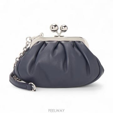 Max Mara �ۺ� Ŭ��ġ�� NEMBI 062 2625516104�ۺ� Ŭ��ġ�� NEMBI 062 2625516104