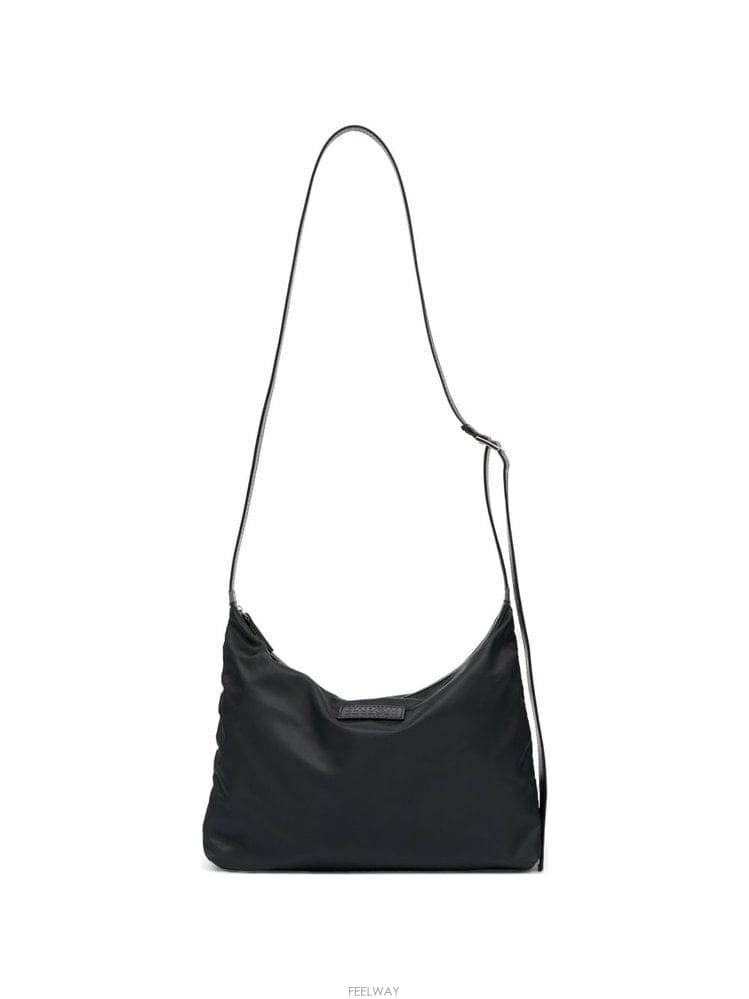 Maison Margiela MM6 ���� ���������� ���Ϸ� ũ�ν��ٵ� �� SB6WG0024P90 B0712266640MM6 ���� ���������� ���Ϸ� ũ�ν��ٵ� �� SB6WG0024P90 