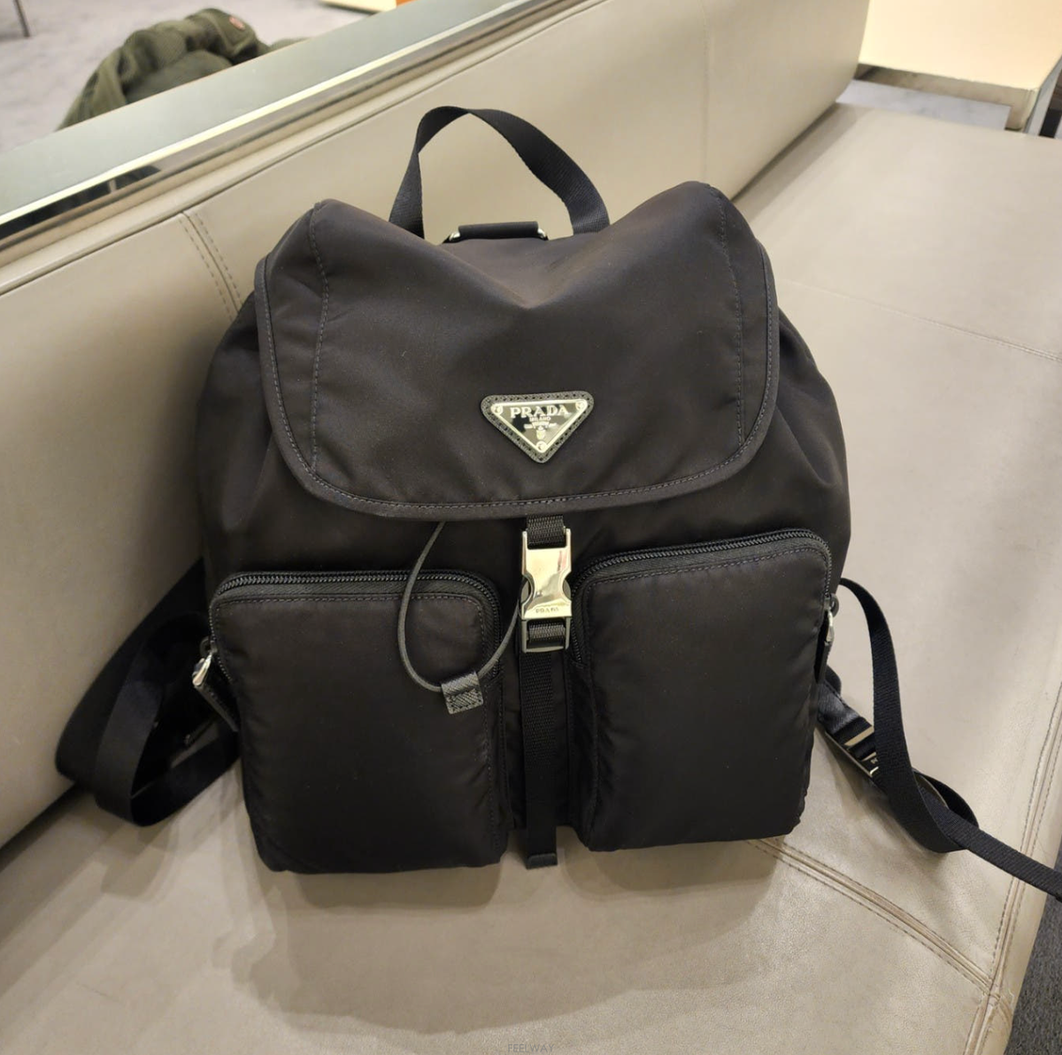 PRADA ����� Ʈ���̾ޱ� �ΰ� �����Ϸ� �������� �̵� ���� ���� ���� 1BZ005����� Ʈ���̾ޱ� �ΰ� �����Ϸ� �������� �̵� ���� ��