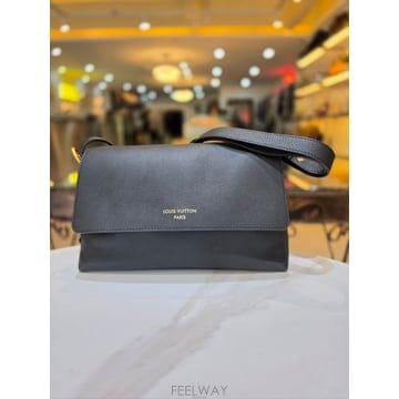 Louis Vuitton ���̺��� �ο�Ű �޽��� ����ǰ�� Ǯ��Ʈ ����� (M13148)���̺��� �ο�Ű �޽��� ����ǰ�� Ǯ��Ʈ ����� (M13148)