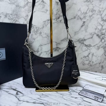 PRADA ����� ������� 2005 �����Ϸ� �׼��� ȣ���� ũ�ν�������� ������� 2005 �����Ϸ� �׼��� ȣ���� ũ�ν���