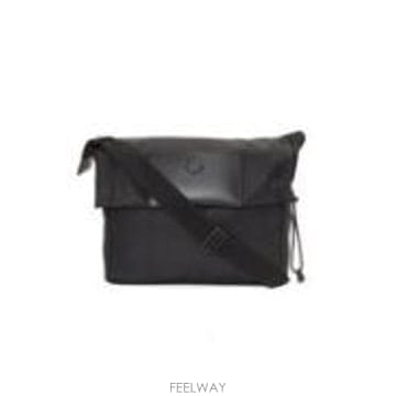 Moncler [G95]��Ŭ���� 5H00001N0577999 ���� ũ�ν��� ����� �̴Ϲ� ��Ʈ�� �������� Shoulder [G95]��Ŭ���� 5H00001N0577999 ���� ũ�ν��� ����� ��