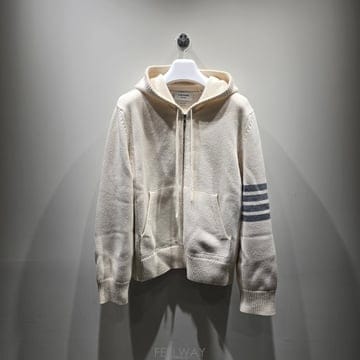 Thom Browne ����� ���� ������ ��Ÿ���þ� �޸���� �ĵ����� 3����� ���� ������ ��Ÿ���þ� �޸���� �ĵ����� 3