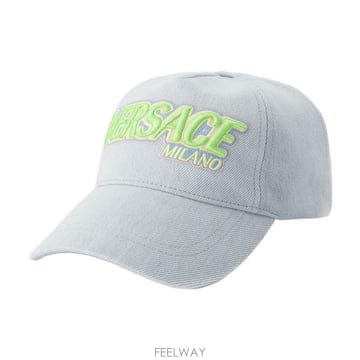 베르사체 로고 자수 데님 야구 모자 블루