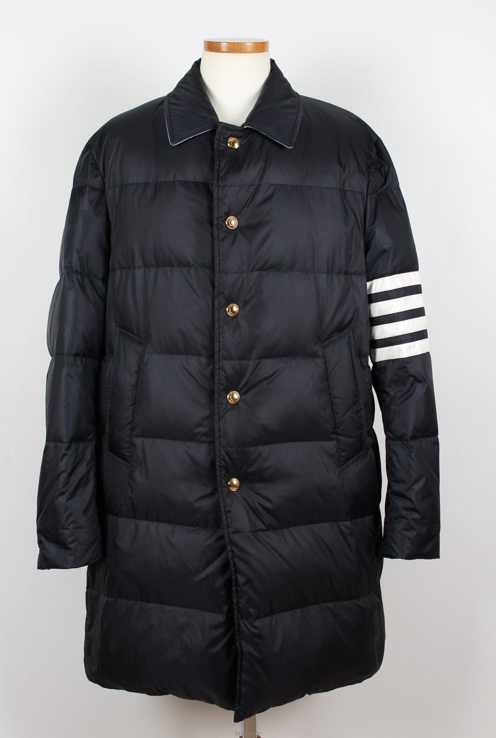 Thom Browne ����� �缱���� �е� ��Ʈ ���̺� 2(100)����� �缱���� �е� ��Ʈ ���̺� 2(100)