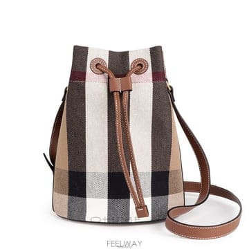 Burberry ������ ũ�ν��� ��Ŷ üũ ĵ���� ���� ���� 80840451������ ũ�ν��� ��Ŷ üũ ĵ���� ���� ���� 80840451